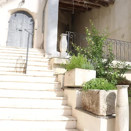 Palazzo D'alessandro Wunderkammer & Di Charme Bed & Breakfast