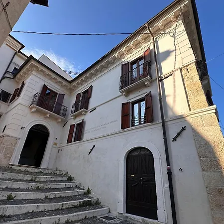 Bed & Breakfast Palazzo D'alessandro Wunderkammer & Di Charme 3*