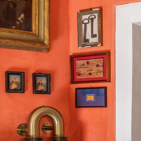 Palazzo D'alessandro Wunderkammer & Di Charme 3* Caporciano