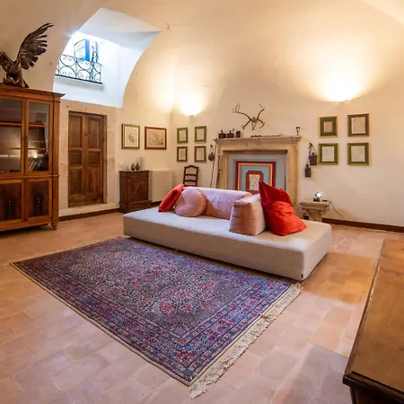 Palazzo D'alessandro Wunderkammer & Di Charme *