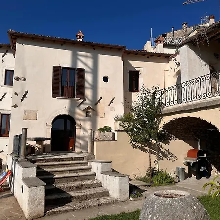 Palazzo D'alessandro Wunderkammer & Di Charme Caporciano