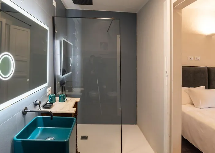 Palazzo D'alessandro Wunderkammer&suites Di Charme 3* Caporciano