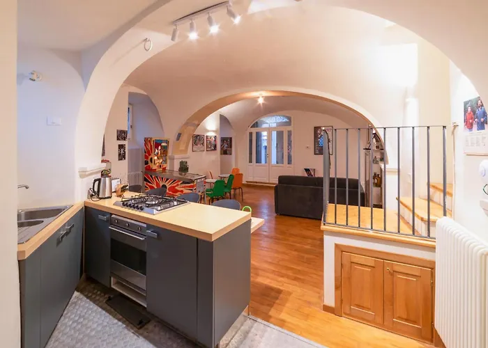 Palazzo D'alessandro Wunderkammer&suites Di Charme Caporciano