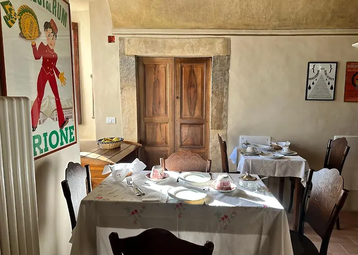 Palazzo D'alessandro Wunderkammer&suites Di Charme Frühstückspension Caporciano