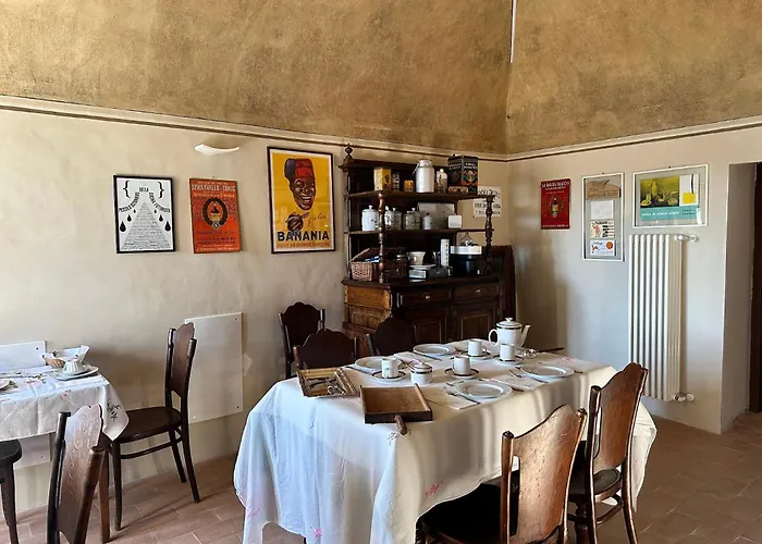 Palazzo D'alessandro Wunderkammer&suites Di Charme 3* Caporciano