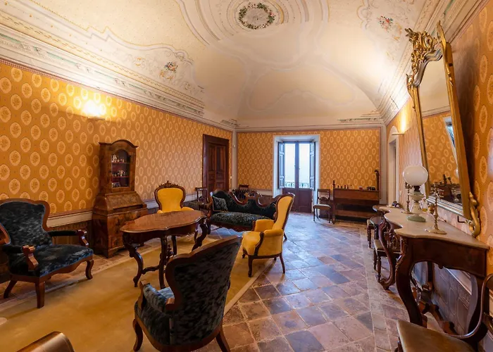 Frühstückspension Palazzo D'alessandro Wunderkammer&suites Di Charme 3*