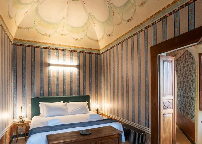 Palazzo D'alessandro Wunderkammer&suites Di Charme Frühstückspension Caporciano