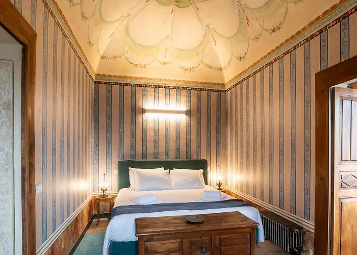 Frühstückspension Palazzo D'alessandro Wunderkammer&suites Di Charme