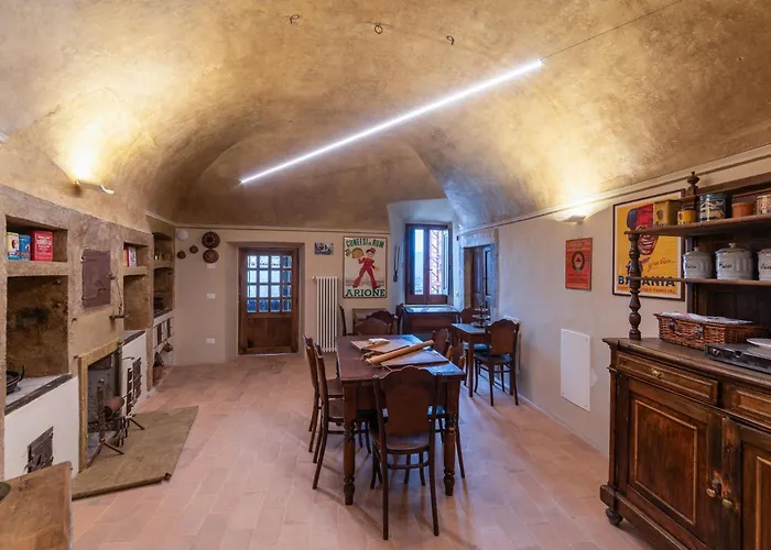 Palazzo D'alessandro Wunderkammer & Di Charme Caporciano