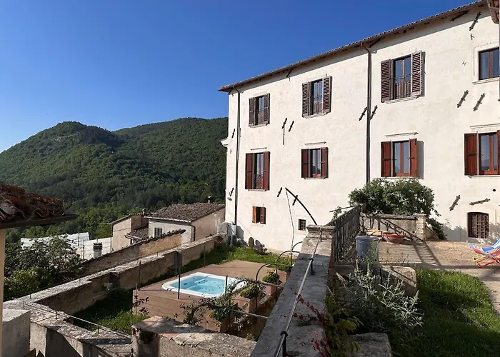 Palazzo D'alessandro Wunderkammer&suites Di Charme 3*